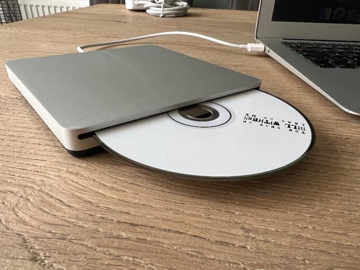  Apple SuperDrive (met USB-C adapter), Computers en Software, Optische drives, Refurbished, Extern, MacOS, Cd, Dvd, Overig, Ophalen