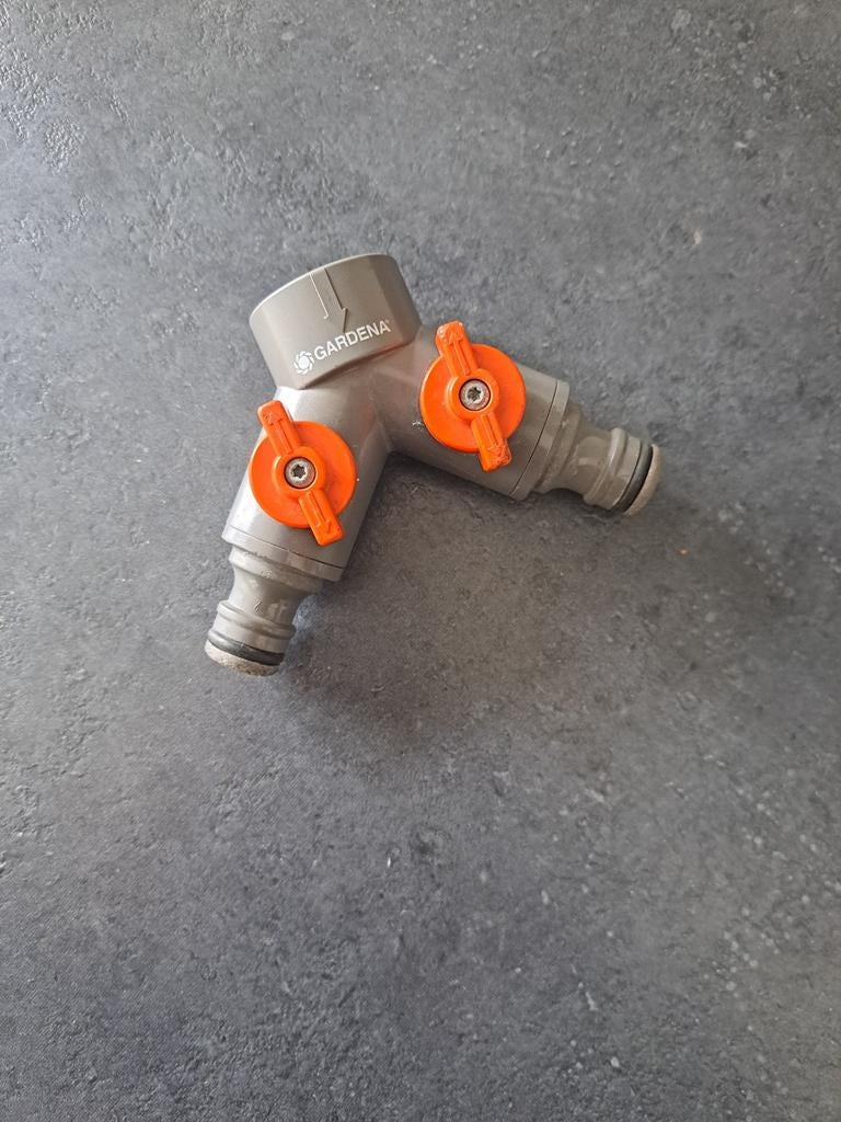 Gardena 2-weg waterverdeler, Ophalen of Verzenden, Gebruikt, Tuinslangkoppeling