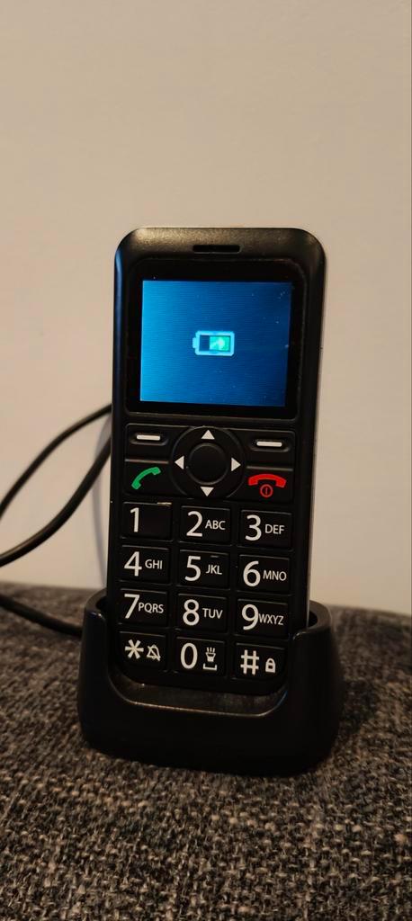 Fysic senioren GSM met grote toetsen en oplader, Telecommunicatie, Mobiele telefoons | Overige merken, Ophalen of Verzenden