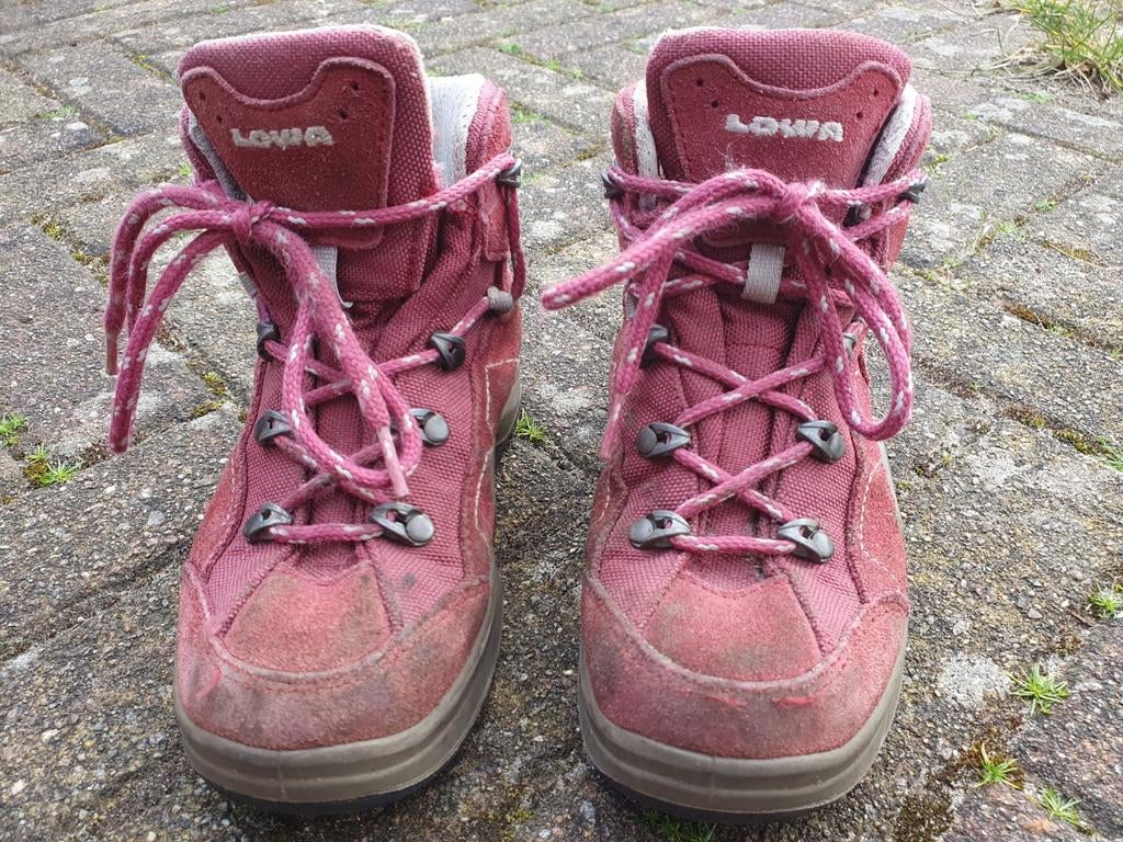 Lowa kinderbergschoen maat 29 meisje, Ophalen of Verzenden, Gebruikt, Schoenen