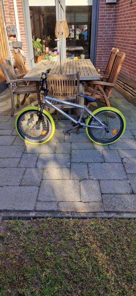 BMX fiets met opvallende neongele banden, Ophalen, Gebruikt, Staal, Onbekend
