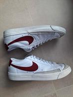 Nike Blazer Low '77 wit/rood maat 46, Kleding | Heren, Schoenen, Wit, Nike, Ophalen of Verzenden, Sneakers of Gympen