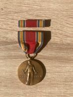 WWII Amerikaanse Overwinningsmedaille, Ophalen of Verzenden, Overige soorten, Amerika, Lintje, Medaille of Wings