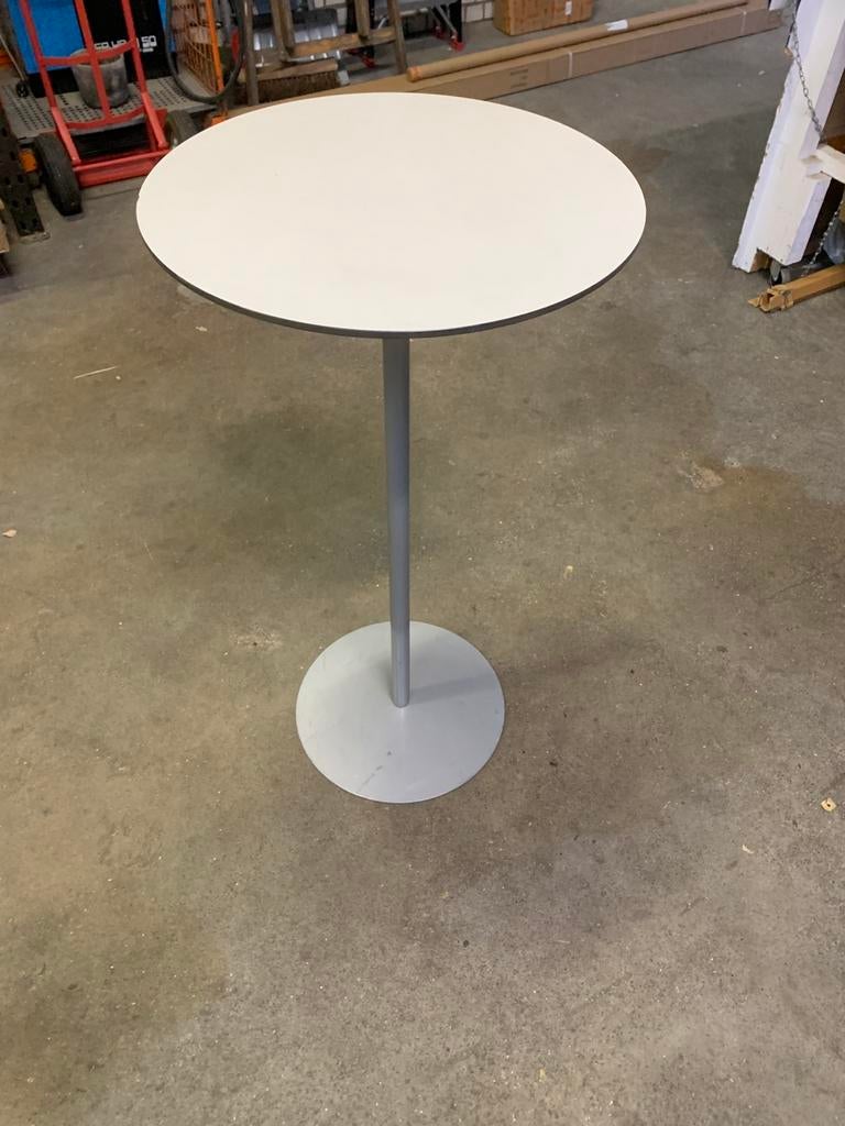 Millibar; design statafel van Lammhults, Ophalen, Gebruikt