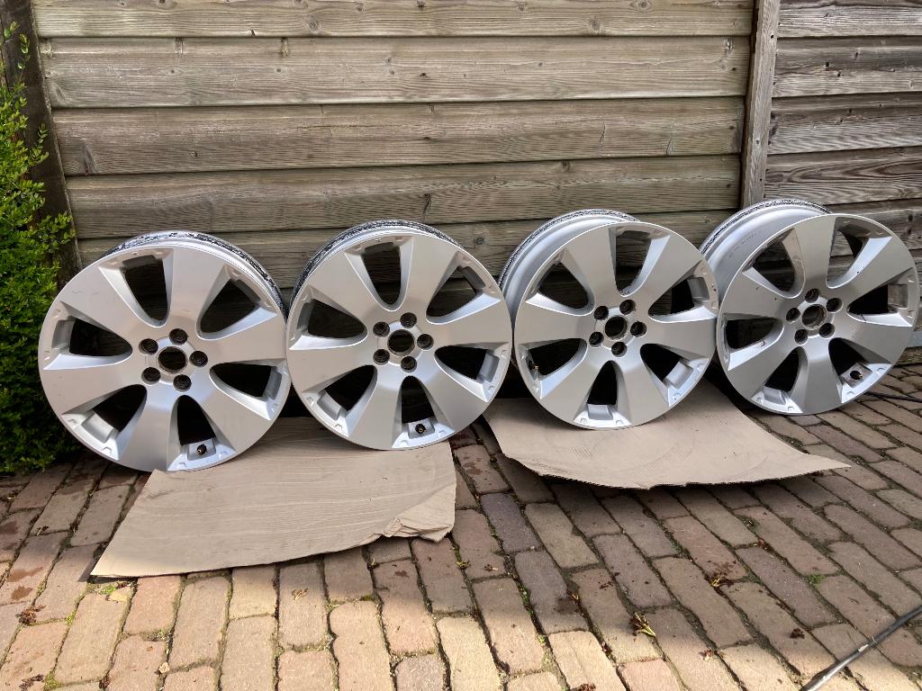 Velgen Subaru Outback 2013, Auto-onderdelen, Ophalen, 17 inch, Zomerbanden, Velg(en)