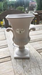 Gouds keramiek vaas 16 cm hoog, Wit, Aardewerk of Porselein, Nieuw, Ophalen of Verzenden