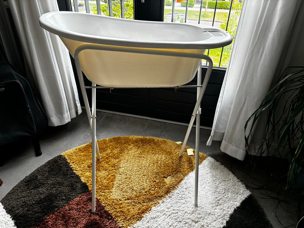 Babybadje met standaard en Tummy Tub, Kinderen en Baby's, Badjes en Verzorging, Gebruikt, Badje, Standaard, Ophalen