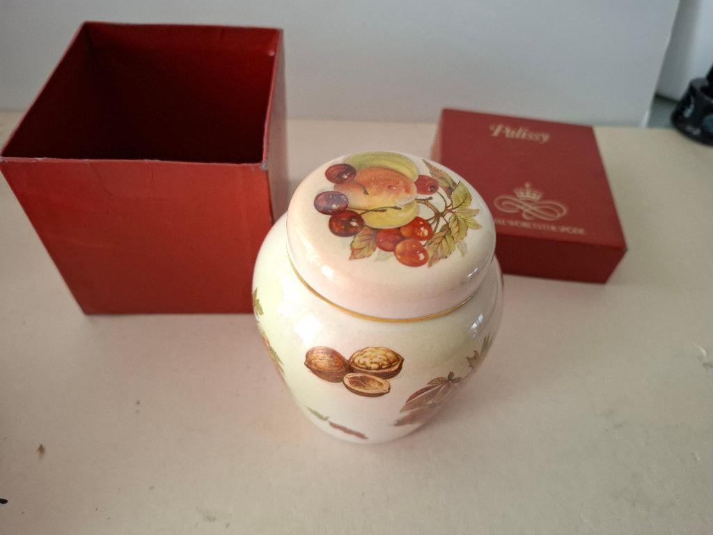 Potje Royal Worcester Spode, Verzenden
