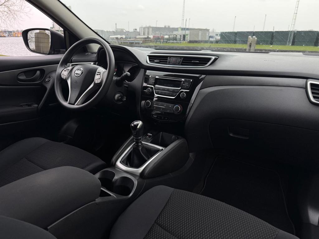Nissan Qashqai 1.2 Visia LED Clima Cruise Weinig KM, Voorwielaandrijving, Gebruikt, Euro 6, 4 cilinders
