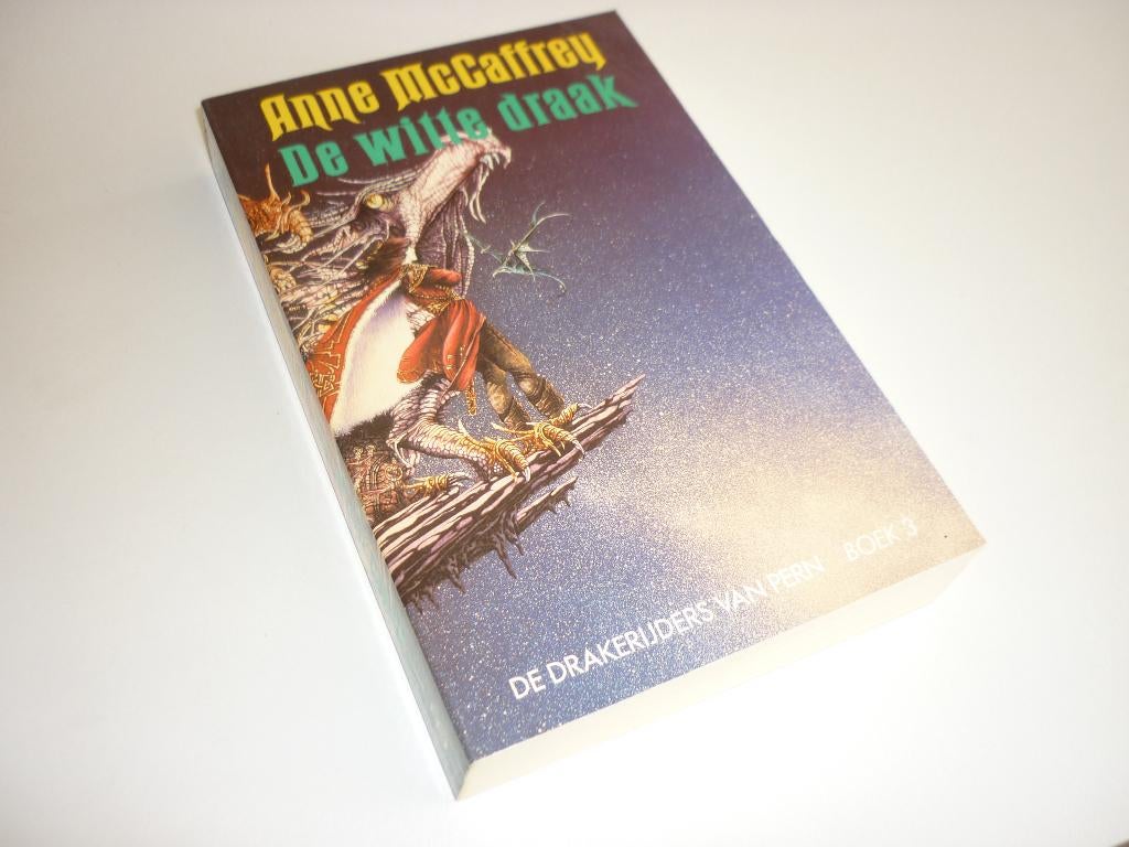 Anne McCaffrey: de Drakenrijders van Pern – de Witte Draak, Verzenden, Gelezen
