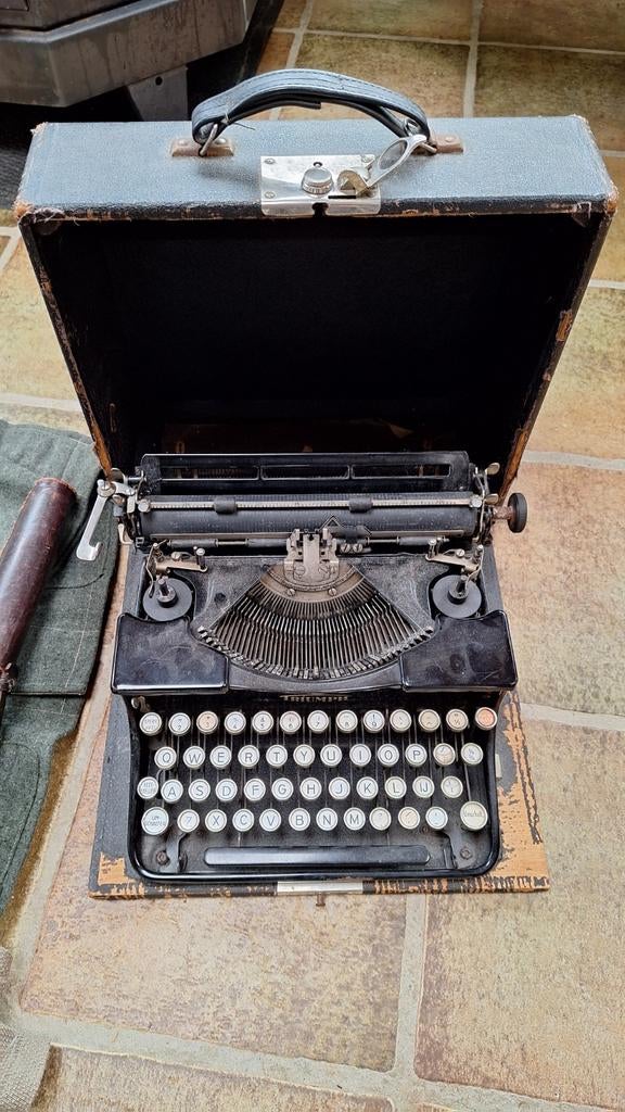 Triumph typemachine, Diversen, Typemachines, Ophalen of Verzenden, Gebruikt