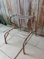 Antiek ijzer trapje, Ophalen