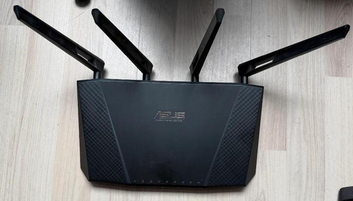 ASUS AC3200 & ASUS AC87U routers, Computers en Software, Routers en Modems, Gebruikt, Router, Ophalen