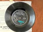 Cliff Richard EP - Hits From The Young Ones - Beschadigd, Gebruikt, 7 inch, Ophalen of Verzenden, Pop