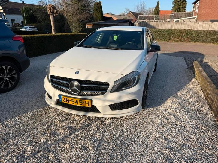 mercedes a220d automaat, Auto's, Mercedes-Benz, Particulier, A-Klasse, Achteruitrijcamera, Airbags, Airconditioning, Alarm, Bluetooth