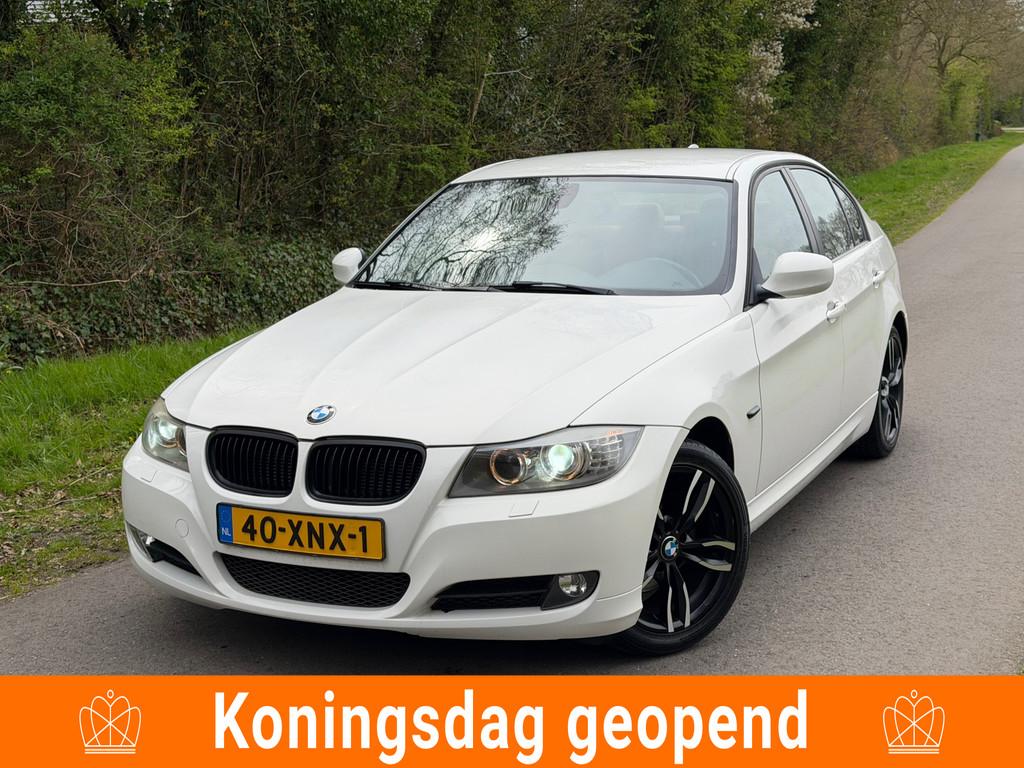BMW 3-serie 318i Corporate Lease Luxury Line, Euro 5, 4 cilinders, Wit, Handgeschakeld