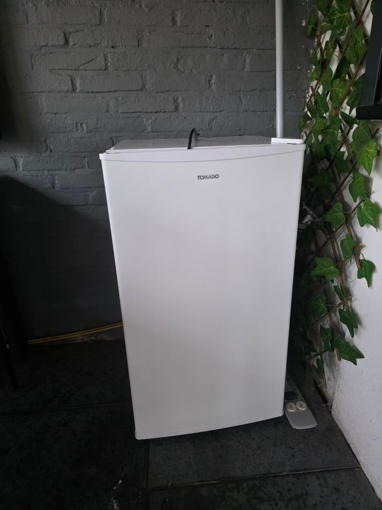 Zeer nette Koelkast tekoop!, Witgoed en Apparatuur, Minder dan 60 cm, Zo goed als nieuw, Vrijstaand, Ophalen