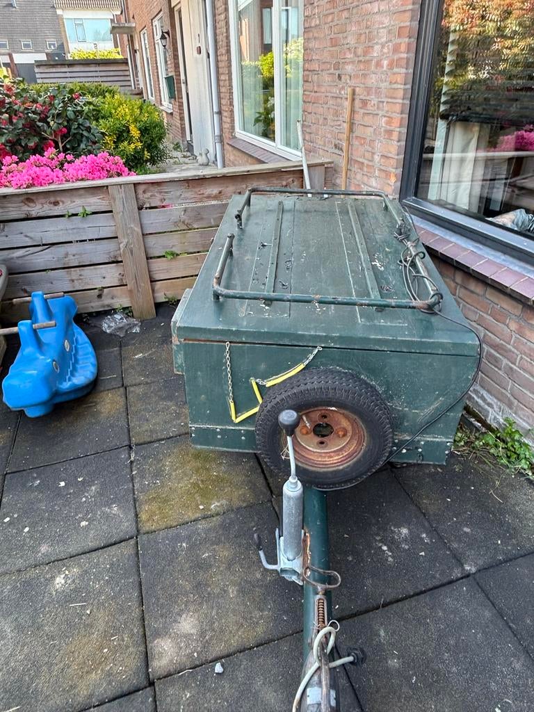 Compacte aanhangwagen met klep, Ophalen, Gebruikt