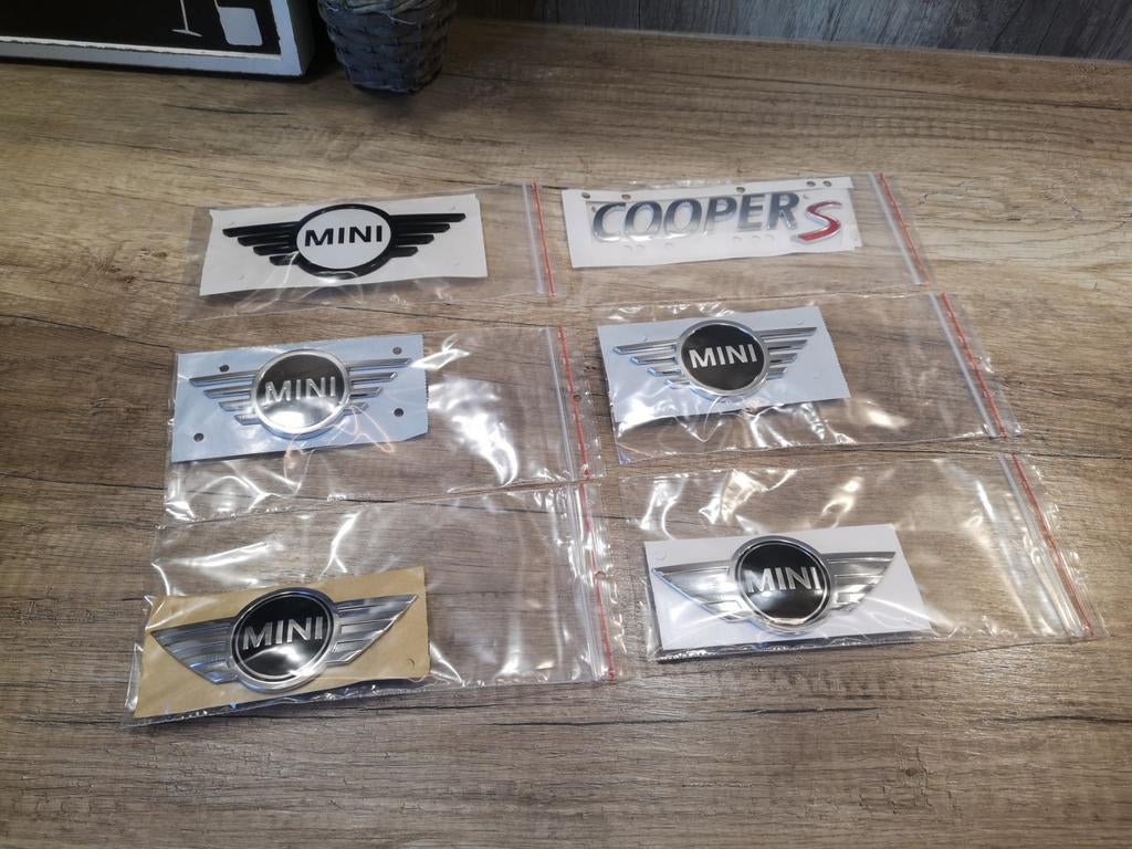 Diverse MINI logo's, Auto-onderdelen, Carrosserie en Plaatwerk, Motorkap, Mini, Voor, Achter, Nieuw, Ophalen of Verzenden