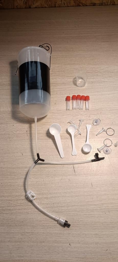 Artemia kweekset, Dieren en Toebehoren, Ophalen of Verzenden, Zo goed als nieuw, Overige typen