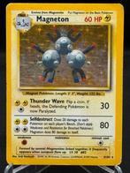 Magneton 9/102 Holo ~ Base set, Ophalen of Verzenden, Gebruikt, Losse kaart