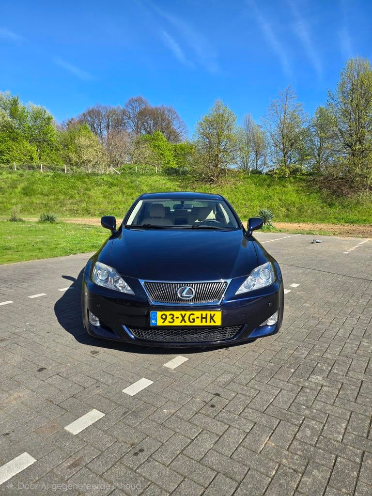 Lexus IS250 2.5 V6 Business Luxury 2007 AUT, Auto's, Achterwielaandrijving, Beige, 1535 kg, Blauw