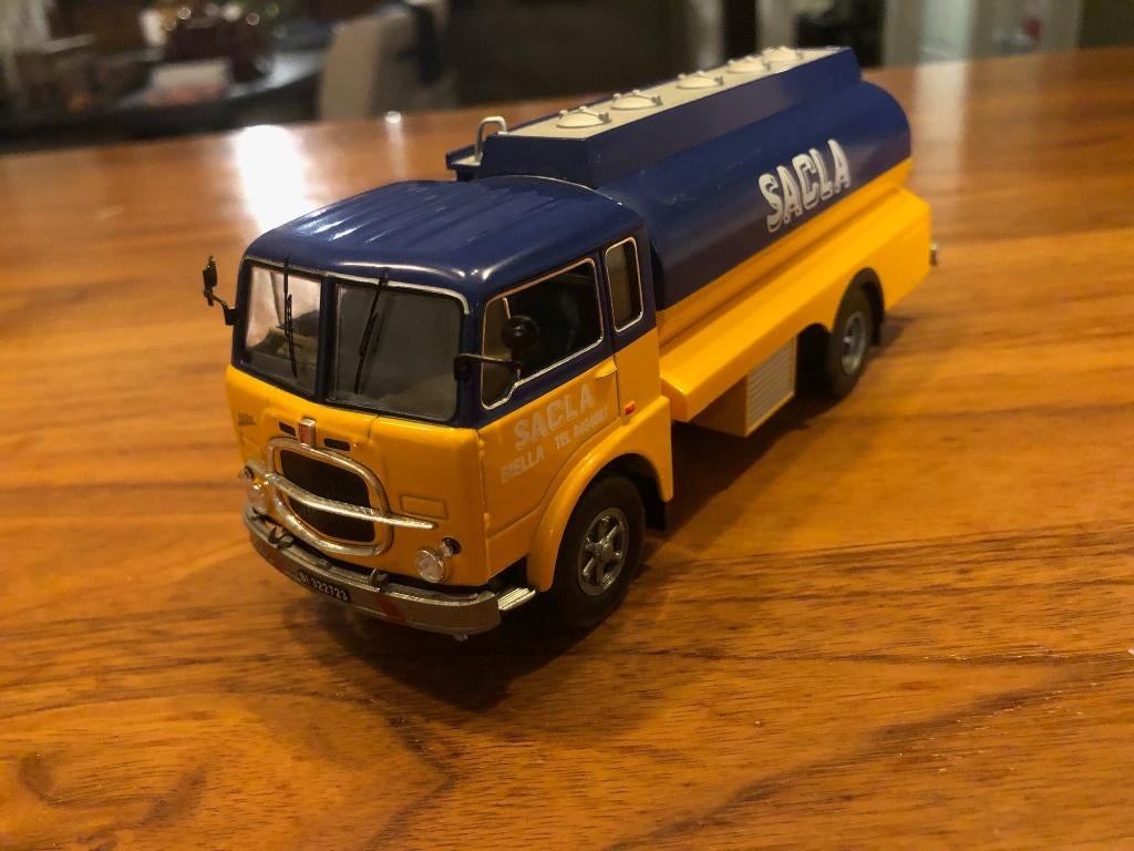 FIAT 682N Cisterna Sacla - IXO - D'Agostini, Ophalen of Verzenden, Nieuw, Bus of Vrachtwagen, Overige merken