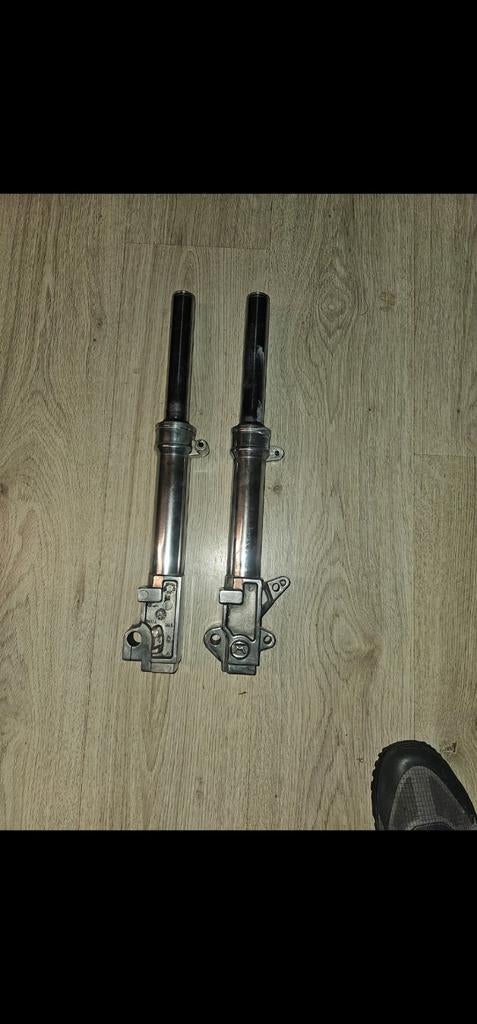 Nieuwe verchroomde voor poten aprilia sr, Ophalen of Verzenden, Nieuw, Aprilia