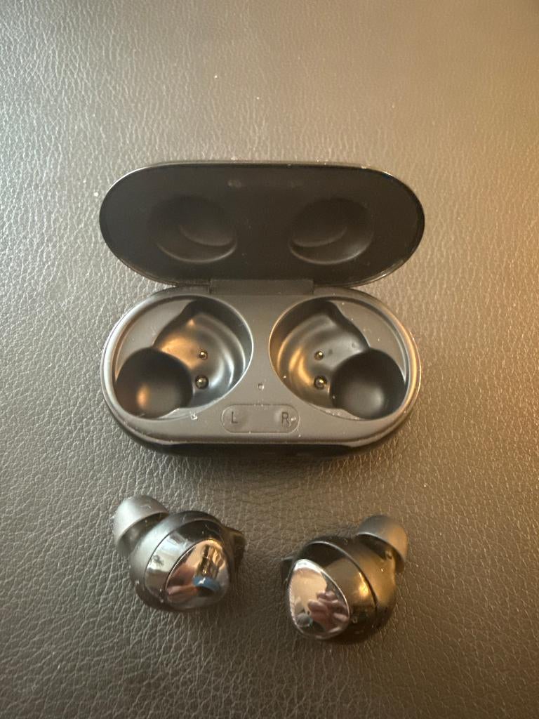 Samsung Galaxy Buds+ SM-R175 Black Wireless Earbuds, Gebruikt, Zwart, Ophalen of Verzenden, In oorschelp (earbud)