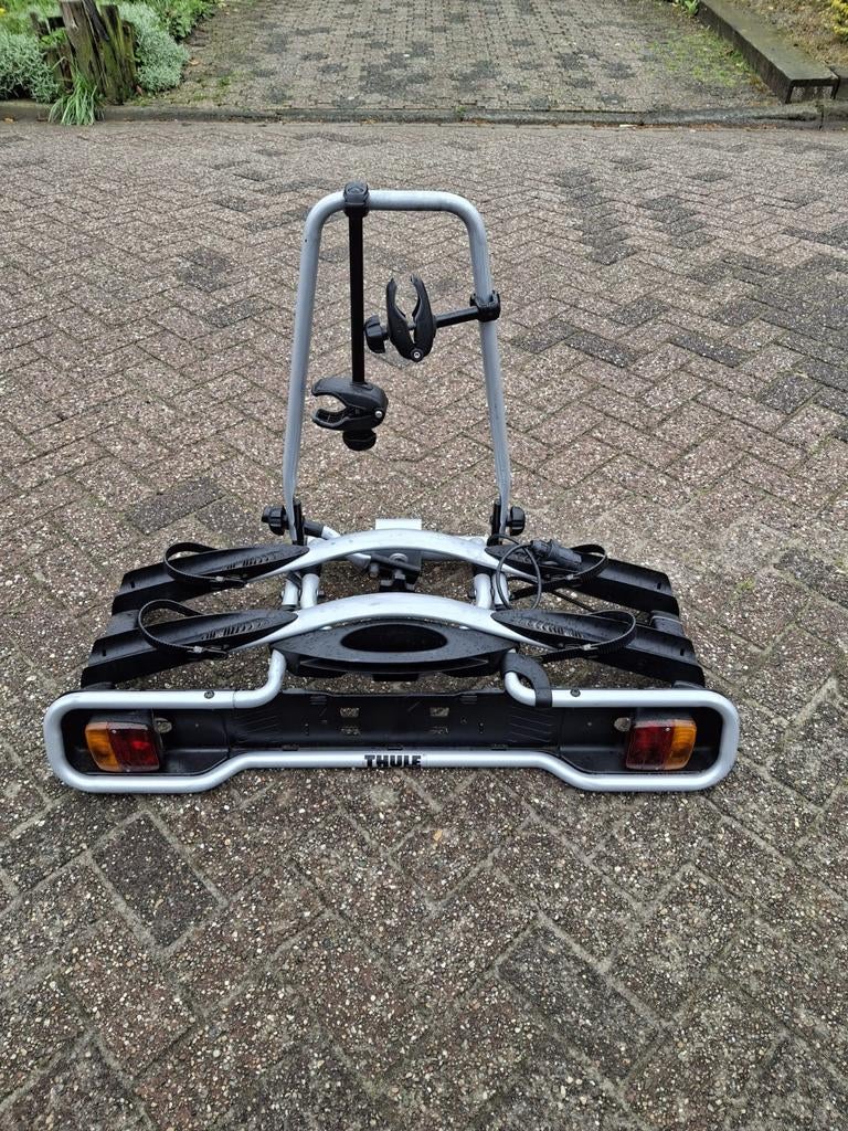 Thule fietsendrager voor 2 E-bikes - Kantelbaar, Auto diversen, Fietsendragers, Gebruikt, Trekhaakdrager, 2 fietsen, Elektrische fiets