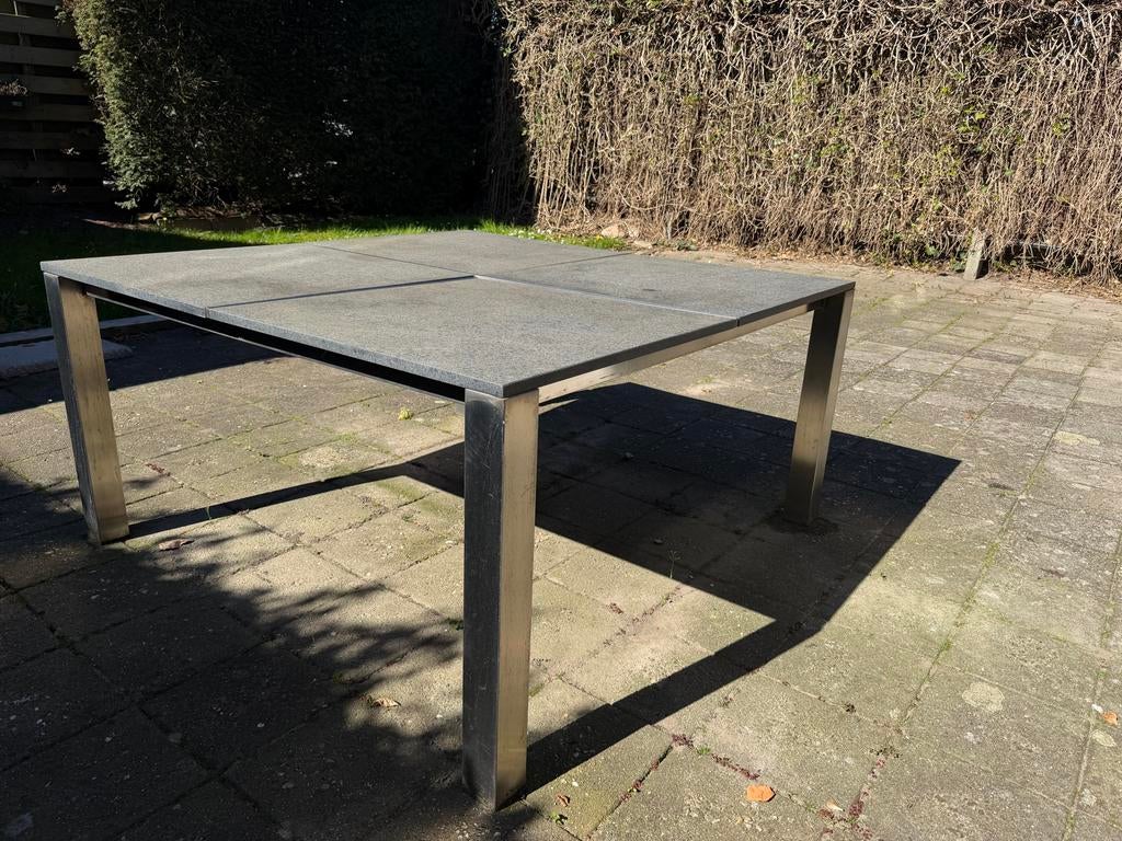 Stevige granieten tuintafel met RVS onderstel, Ophalen, Gebruikt, Vierkant, Rvs