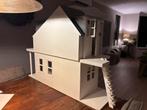 Getenoveetd Groot Poppenhuis Villa met Interieur en Meubels, Verzamelen, Ophalen, Zo goed als nieuw, Poppenhuis