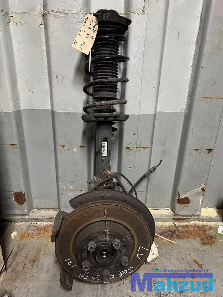 VW GOLF 5 1.6 FSI Links voor veerpoot fusee 2004-2009, Gebruikt, Volkswagen, Volkswagen AG, Berliner Ring 2
38440  Wolfsburg, DE