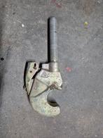 Hefhaak, Motoren, Ophalen