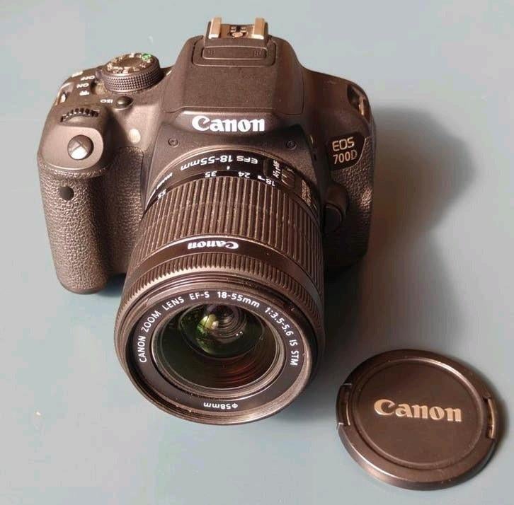 Canon EOS 700D incl. 18-55 mm lens en sd-kaart, Gebruikt, Spiegelreflex, Canon, Ophalen