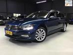 Volkswagen Passat Variant 1.5 TSI Comfort Business I Dealer, Auto's, 4 cilinders, 150 pk, Blauw, Grijs