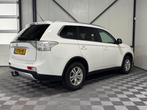 Mitsubishi Outlander 2.2 DI-D 110kw | 4WD Business 7-Pers |, Auto's, Mitsubishi, Euro 5, 4 cilinders, 2000 kg, 7 stoelen