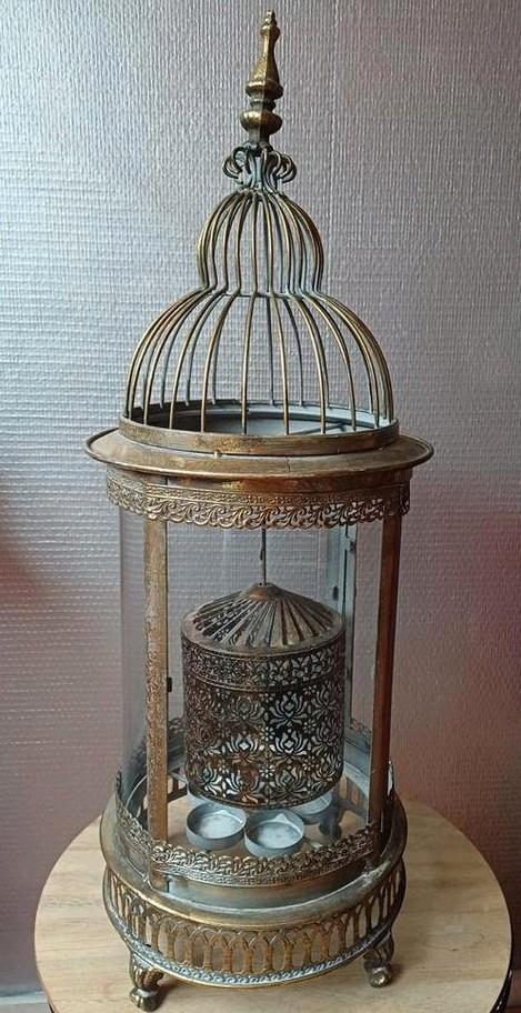 Decoratieve Kandelaar / Lantaarn - Bronskleurig Metaal, Huis en Inrichting, Woonaccessoires | Kandelaars en Kaarsen, 50 tot 75 cm