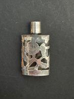 Parfumflesje met zilveren omhulsel, Ophalen of Verzenden, Zo goed als nieuw, Parfumfles