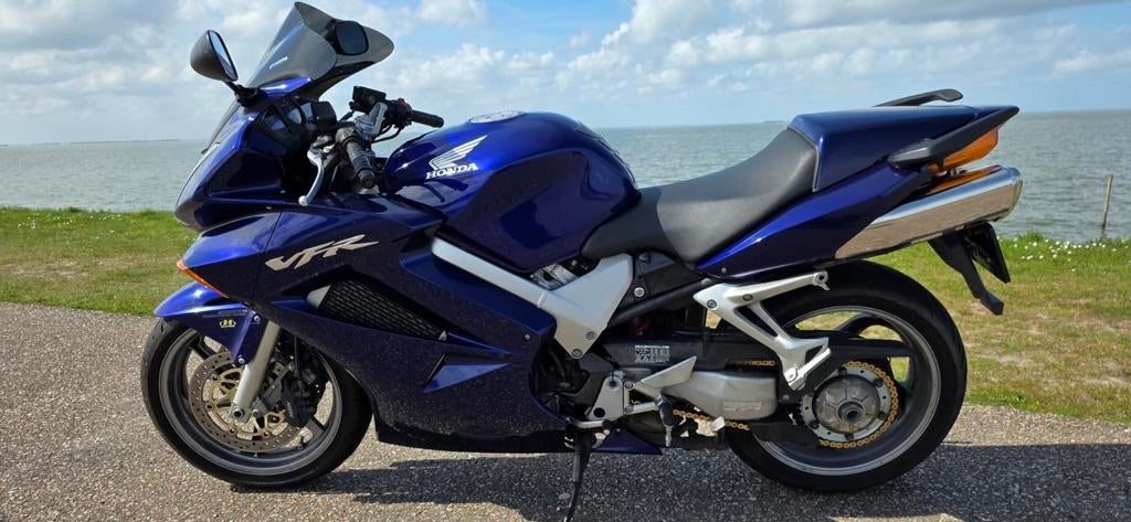 HONDA VFR800  V-TEC  RC46  BJ2006, 4 cilinders, Motorrijbewijs A, Gebruikt, Particulier