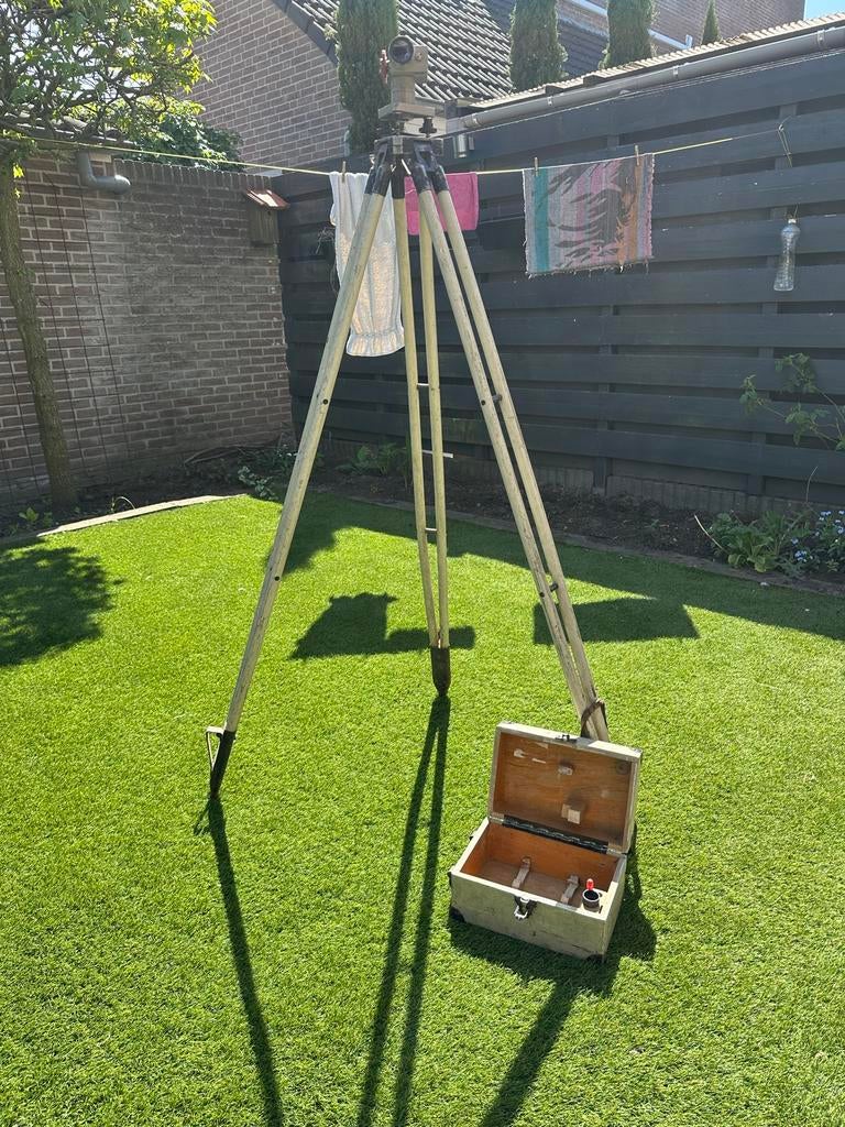 Vintage Waterpasinstrument met Statief en Kist, Ophalen