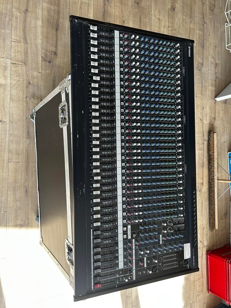 Yamaha MG32/14FX Mengpaneel met Flightcase, Ophalen of Verzenden, Gebruikt, 20 kanalen of meer, Microfooningang
