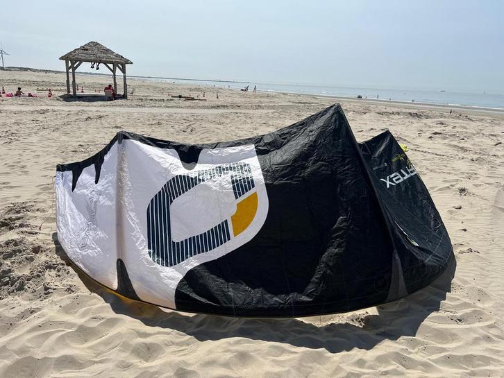 Ozone Vortex 9m, Watersport en Boten, Kitesurfen, Gebruikt, Kite, 9 m², Geen board, Ophalen