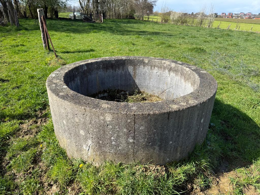 Plantenbak of drinkbak, Ophalen, Gebruikt, 100 cm of meer, Rond