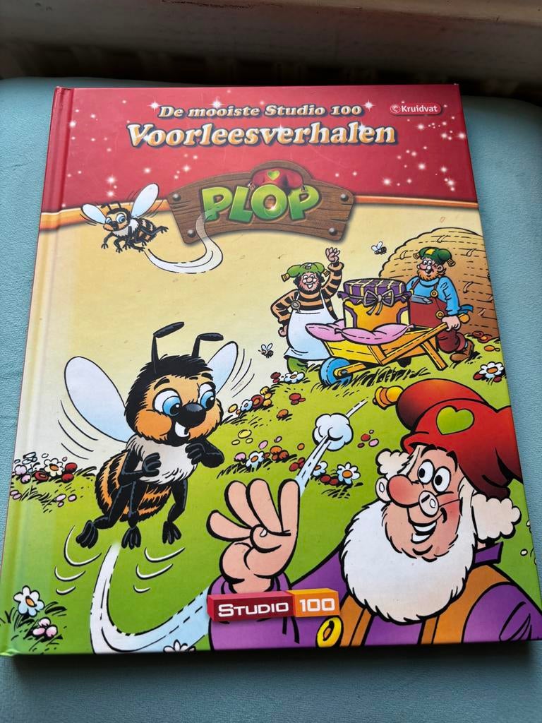 Boekje Plop - De Mooiste Studio 100 Voorleesverhalen, Ophalen of Verzenden, Zo goed als nieuw, Fictie algemeen