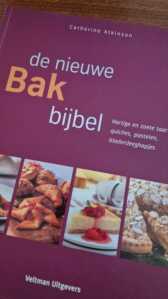 Catherine Atkinson - De nieuwe bakbijbel, Gelezen, Catherine Atkinson, Ophalen of Verzenden, Europa