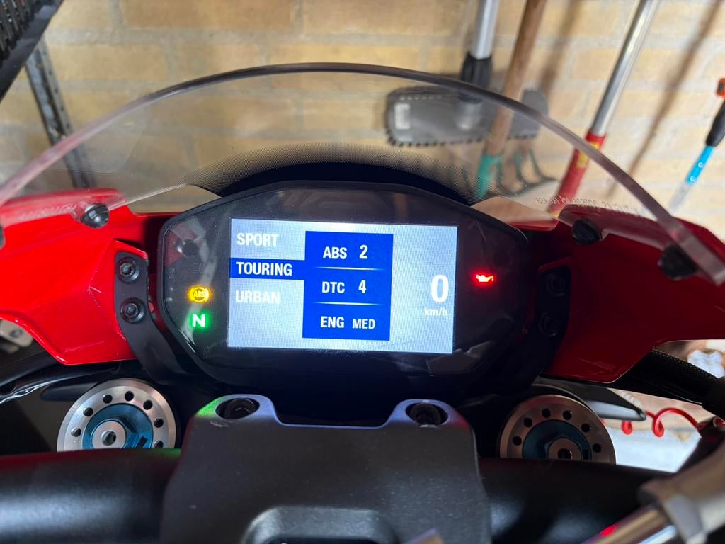 Gezocht display/cockpit/dashboard Ducati monster 1200 R/S, Ophalen of Verzenden, Gebruikt