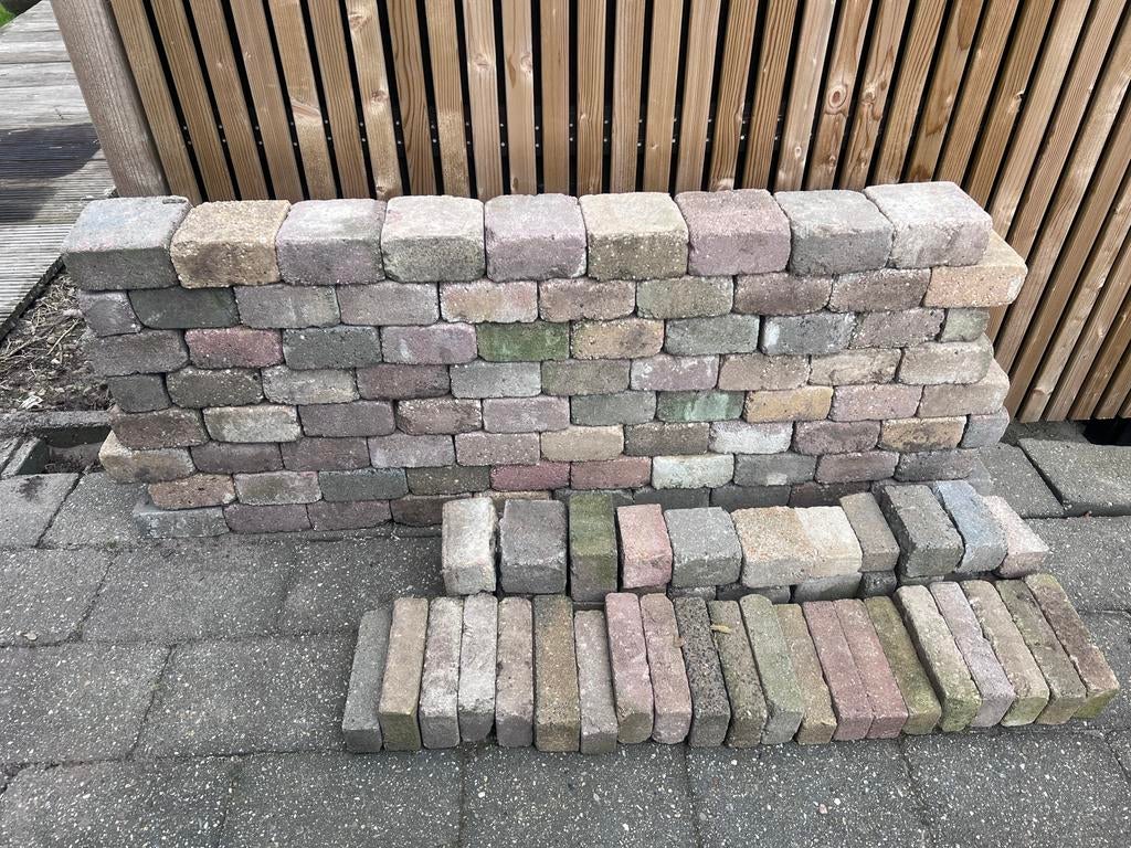 76 stenen 14x14x7cm en 20 lange stenen, Tuin en Terras, Tegels en Klinkers, Ophalen, Gebruikt, Klinkers, Minder dan 5 m²