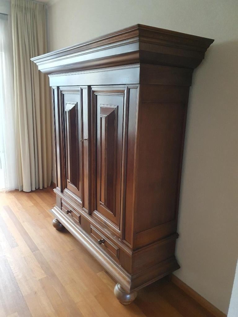 Antieke eiken kussenkast, Ophalen, Gebruikt