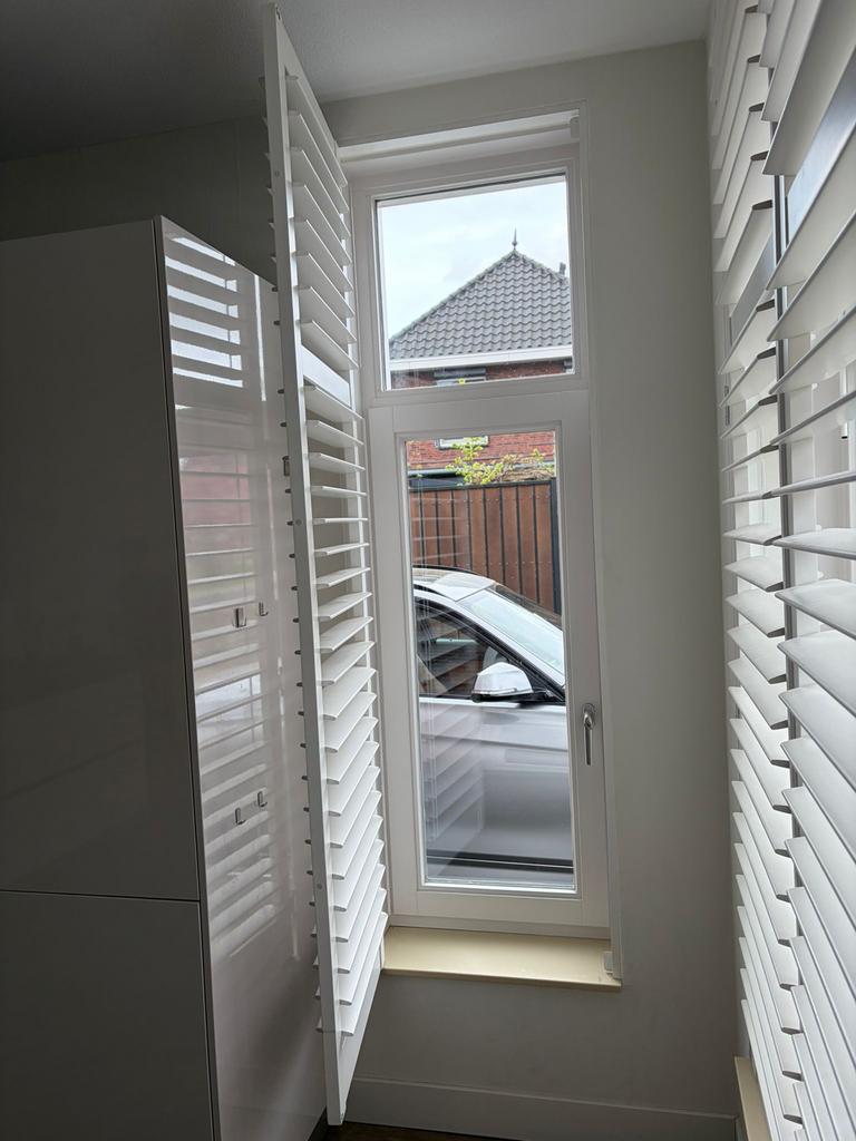 Witte shutters, 212,5 cm hoog, 66,4 cm breed, zo goed als ni, Huis en Inrichting, 200 cm of meer, Wit, Zo goed als nieuw, 50 tot 100 cm